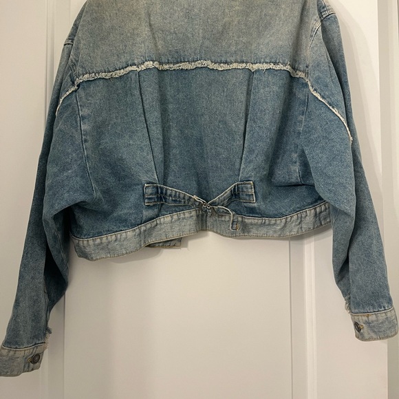 Free People Distressed Denim Jacket Womens Size Small - Picture 2 of 5